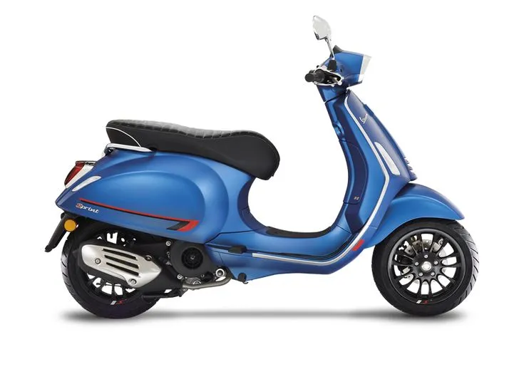 Vespa GTS Blue Energico